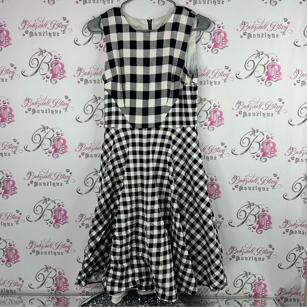 Maggy London dress picnic plaid checkered Black and White Checkered Dress